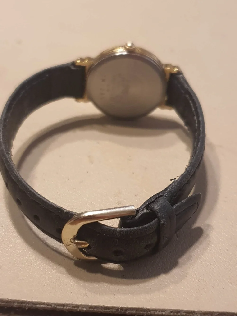 🦋10/$20🦋 Vtg Seiko 3Y09-0A10 Goldtone/Leather Women's Watch w/Date
